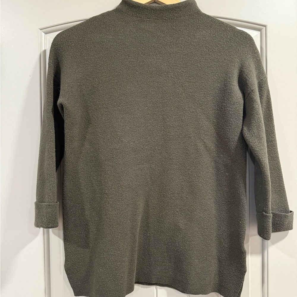 Tahari Olive Green Sweater